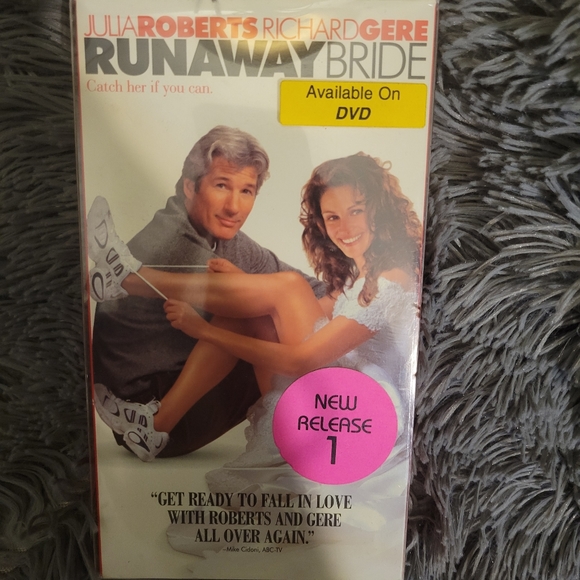 RUNAWAY BRIDE VHS Movie (1999) - Picture 1 of 7